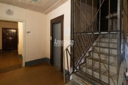 3-комнатная квартира (78м2) на продажу по адресу Коммунар г., Ленинградское шос., 27— фото 13 из 18