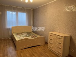 3-комнатная квартира (74м2) на продажу по адресу Маршака пр., 24— фото 3 из 21