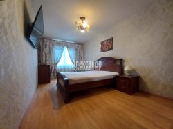 3-комнатная квартира (80м2) на продажу по адресу Бухарестская ул., 156— фото 11 из 29