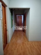 3-комнатная квартира (69м2) на продажу по адресу Красное Село г., Гатчинское шос., 8— фото 2 из 17