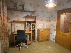 2-комнатная квартира (51м2) на продажу по адресу Маршала Захарова ул., 22— фото 19 из 31