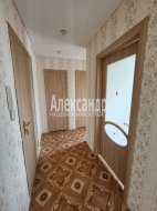 2-комнатная квартира (44м2) на продажу по адресу Кириши г., Энергетиков ул., 11— фото 5 из 11