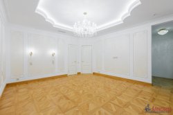 3-комнатная квартира (193м2) на продажу по адресу Депутатская ул., 26— фото 9 из 38