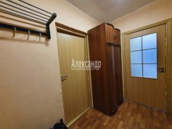 1-комнатная квартира (40м2) на продажу по адресу Караваевская ул., 32— фото 15 из 17
