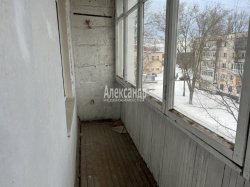 3-комнатная квартира (56м2) на продажу по адресу Волхов г., Вали Голубевой ул., 17— фото 15 из 18
