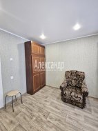 4-комнатная квартира (72м2) на продажу по адресу Каменногорск г., Бумажников ул., 17— фото 16 из 29