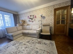 3-комнатная квартира (56м2) на продажу по адресу Юрия Гагарина просп., 26— фото 2 из 15