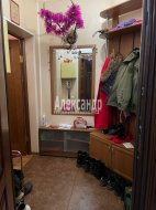 3-комнатная квартира (114м2) на продажу по адресу Белградская ул., 52— фото 3 из 25