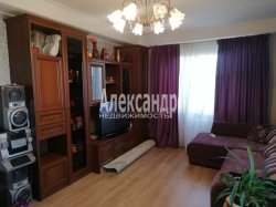 3-комнатная квартира (72м2) на продажу по адресу Наставников просп., 14— фото 2 из 15