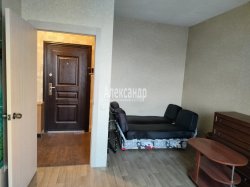 1-комнатная квартира (30м2) на продажу по адресу Шушары пос., Вилеровский пер., 6— фото 2 из 10
