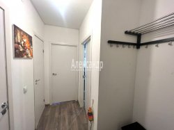 1-комнатная квартира (36м2) на продажу по адресу Бугры пос., Воронцовский бул., 5— фото 13 из 17