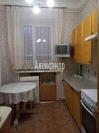 3-комнатная квартира (59м2) на продажу по адресу Зверинская ул., 34— фото 10 из 16