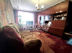2-комнатная квартира (59м2) на продажу по адресу Житково пос., 33— фото 3 из 21