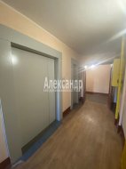 2-комнатная квартира (51м2) на продажу по адресу Суздальский просп., 3— фото 4 из 16
