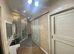 2-комнатная квартира (64м2) на продажу по адресу Русановская ул., 9— фото 11 из 15