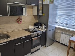 1-комнатная квартира (32м2) на продажу по адресу Художников пр., 2— фото 7 из 11