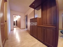 3-комнатная квартира (80м2) на продажу по адресу Бухарестская ул., 156— фото 18 из 29
