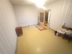 1-комнатная квартира (39м2) на продажу по адресу Маршала Захарова ул., 60— фото 2 из 13