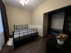 1-комнатная квартира (40м2) на продажу по адресу Адмирала Коновалова ул., 2-4— фото 2 из 32