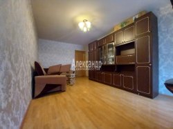 3-комнатная квартира (80м2) на продажу по адресу Бухарестская ул., 156— фото 20 из 29