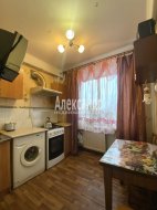 2-комнатная квартира (47м2) на продажу по адресу Художников пр., 34— фото 5 из 15