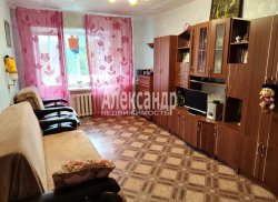 3-комнатная квартира (62м2) на продажу по адресу Приморск г., Школьная ул., 7— фото 8 из 27