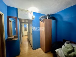3-комнатная квартира (52м2) на продажу по адресу Кустодиева ул., 10— фото 11 из 18