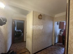 2-комнатная квартира (46м2) на продажу по адресу Бухарестская ул., 66— фото 14 из 26