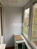 3-комнатная квартира (60м2) на продажу по адресу Ветеранов просп., 129— фото 6 из 15
