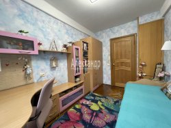 3-комнатная квартира (56м2) на продажу по адресу Юрия Гагарина просп., 26— фото 6 из 15