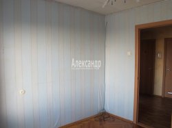 2-комнатная квартира (42м2) на продажу по адресу Ковалевская ул., 23— фото 5 из 36