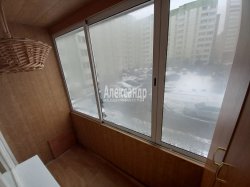 3-комнатная квартира (80м2) на продажу по адресу Бухарестская ул., 156— фото 24 из 29