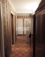 3-комнатная квартира (59м2) на продажу по адресу Большевиков просп., 9— фото 10 из 17