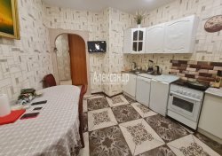3-комнатная квартира (76м2) на продажу по адресу Кудрово г., Пражская ул., 9— фото 16 из 19