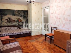 1-комнатная квартира (30м2) на продажу по адресу Выборг г., Ленинградское шос., 18— фото 3 из 15