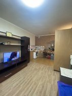 Комната в 36-комнатной квартире (18м2) на продажу по адресу Сестрорецк г., Борисова ул., 9— фото 2 из 12