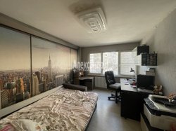 3-комнатная квартира (60м2) на продажу по адресу Светлановский просп., 115— фото 6 из 23
