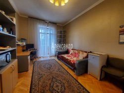Комната в 3-комнатной квартире (89м2) на продажу по адресу Стахановцев ул., 16— фото 4 из 15