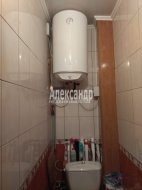 2-комнатная квартира (50м2) на продажу по адресу Евпатория г., Победы просп., 55а— фото 6 из 14