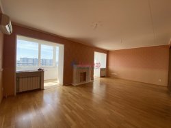 3-комнатная квартира (152м2) на продажу по адресу Комендантский просп., 34— фото 7 из 43