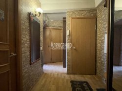 3-комнатная квартира (56м2) на продажу по адресу Юрия Гагарина просп., 26— фото 10 из 15