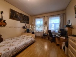 2-комнатная квартира (80м2) на продажу по адресу Рубинштейна ул., 9/3— фото 18 из 23