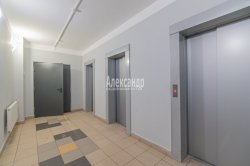 2-комнатная квартира (60м2) на продажу по адресу Русановская ул., 17— фото 24 из 31