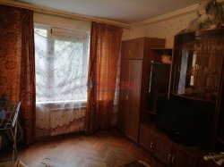 2-комнатная квартира (45м2) на продажу по адресу Большевиков просп., 67— фото 4 из 14