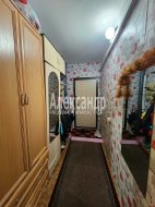 2-комнатная квартира (61м2) на продажу по адресу Глажево пос., 15— фото 2 из 11
