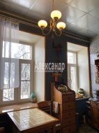 3-комнатная квартира (70м2) на продажу по адресу Александра Матросова ул., 14— фото 5 из 23