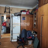 Комната в 3-комнатной квартире (68м2) на продажу по адресу Седова ул., 72— фото 2 из 16