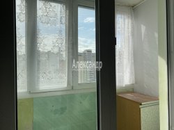 2-комнатная квартира (57м2) на продажу по адресу Камышовая ул., 6— фото 8 из 22