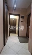 2-комнатная квартира (60м2) на продажу по адресу Оптиков ул., 52— фото 11 из 12
