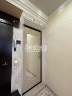 1-комнатная квартира (33м2) на продажу по адресу Светлановский просп., 38— фото 6 из 33